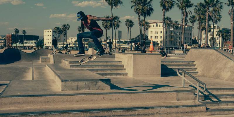 工业自动化严苛挑战：如何选择适合高温高湿环境的工业级防水平板电脑